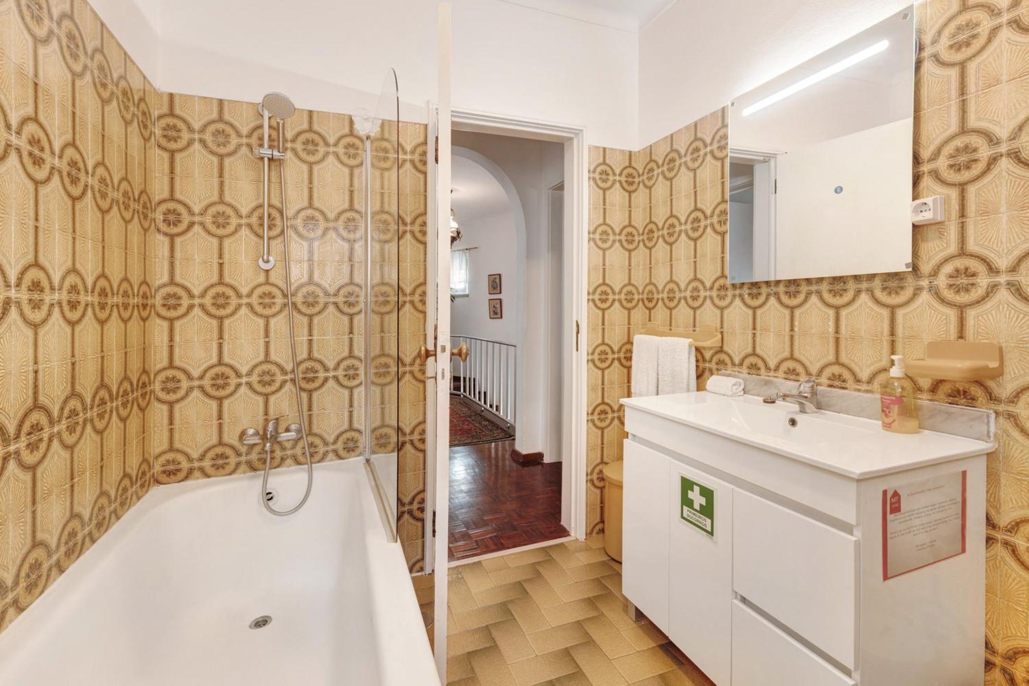 Elegant Vintage House With Barbecue Cascais